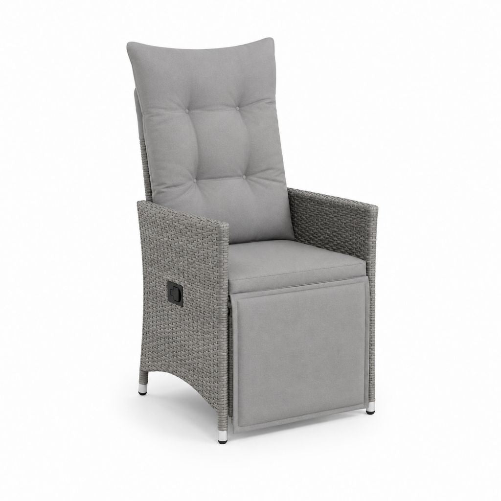 Fauteuil inclinable d'extérieur en résine tressée PE et métal avec repose-pieds, gris et gris clair, 58 × 64 × 111 cm